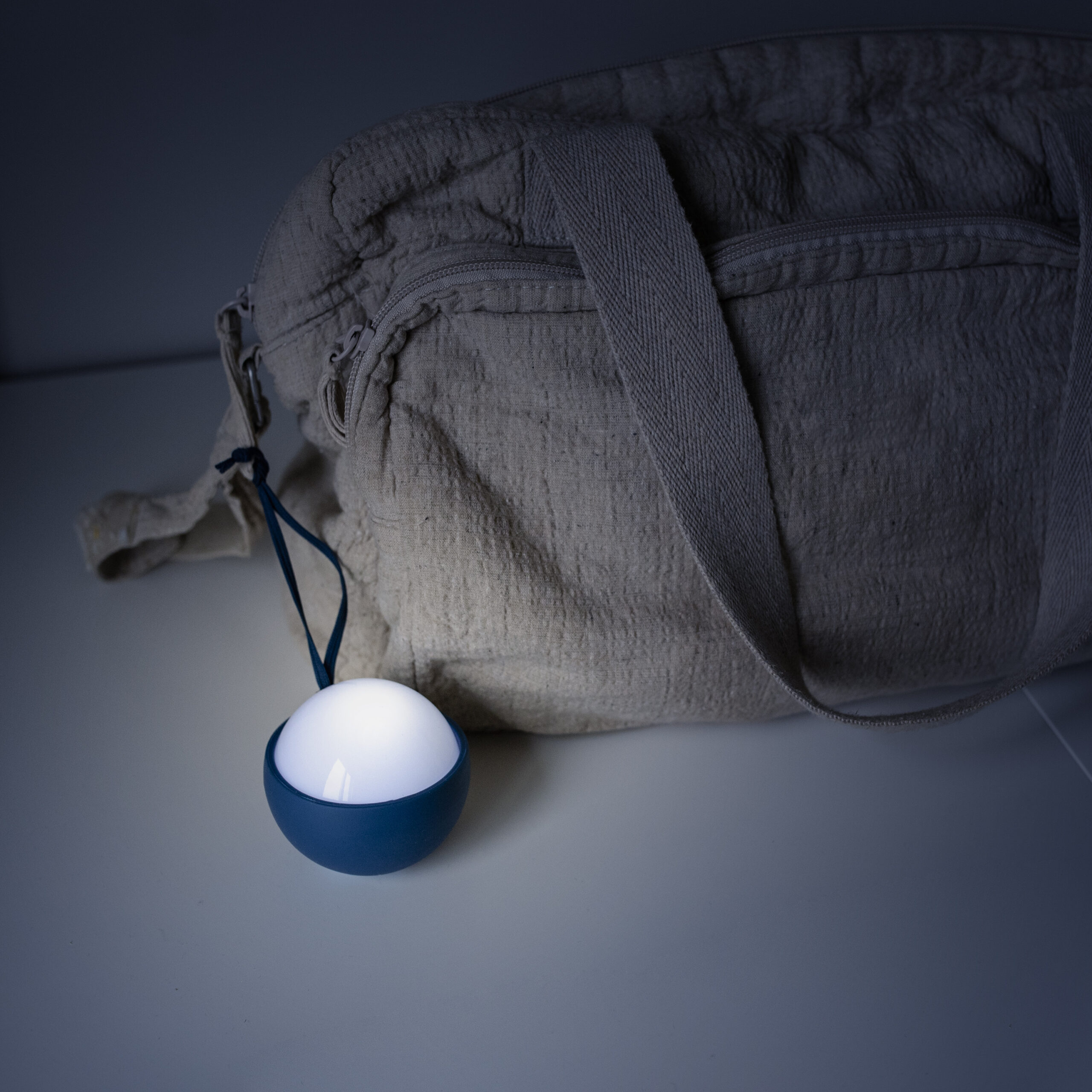 מנורת הלילה הניידת Little Moon